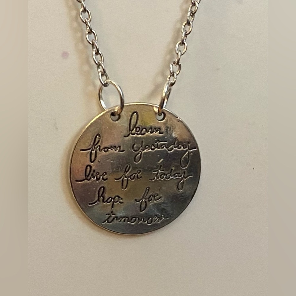 NEW Inspirational necklace